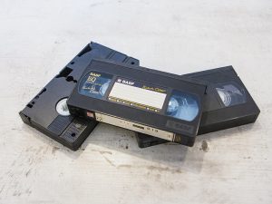 Przegrywanie Kaset Audio VHS Magnetofonowych Video Pracownia fotograficzna Kraków Królewska 7 (1)